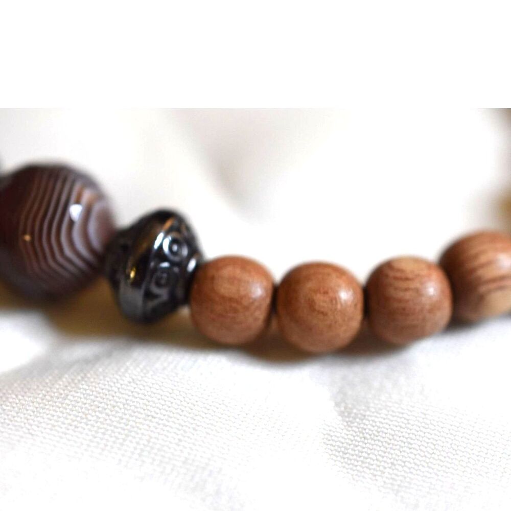 Intriguing Healing Wood Beads/ Agate Center/Black Hematite 6.5" Unisex Bracelet - Picture 4 of 5